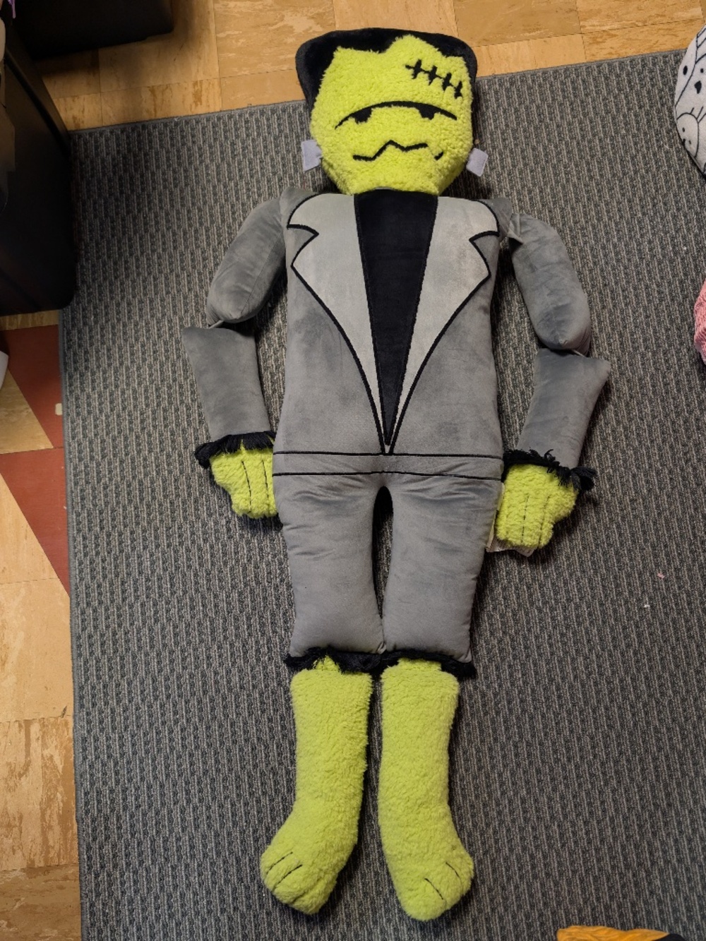 Frankenstein Life Size Body Pillow 5 FT Plush Halloween Decor Isaac Mizrahi New